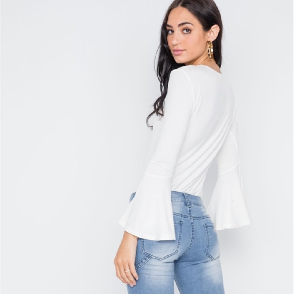 Uniq Ivory Plunge Top - Picture 4 of 4